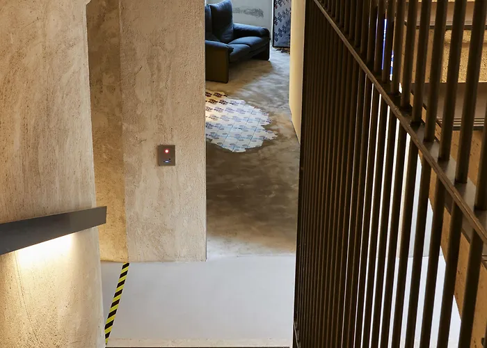 Rhinoceros Apart Otel Roma