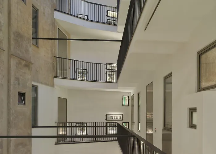 Rhinoceros 5* Roma