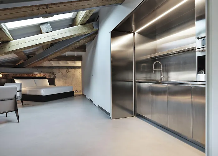 Rhinoceros Apartmanhotel 5*